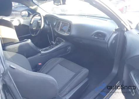 2020 Dodge Challenger Sxt z USA, uszkodzony, nr VIN 2C3CDZAG8LH112907